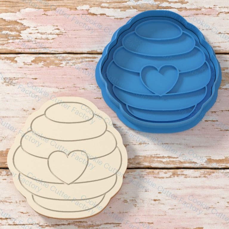 Bee Hive Cookie Cutter and Stamp Embosser - 8cm x 7.5cm — All Sizes STL Download | CCF_APPROVED_MEDIA_V1:3:f4f451536a56c67bfcc48a6e026c112e3d68c88c7ba8b0fe5bd8e2e89da8c9ce