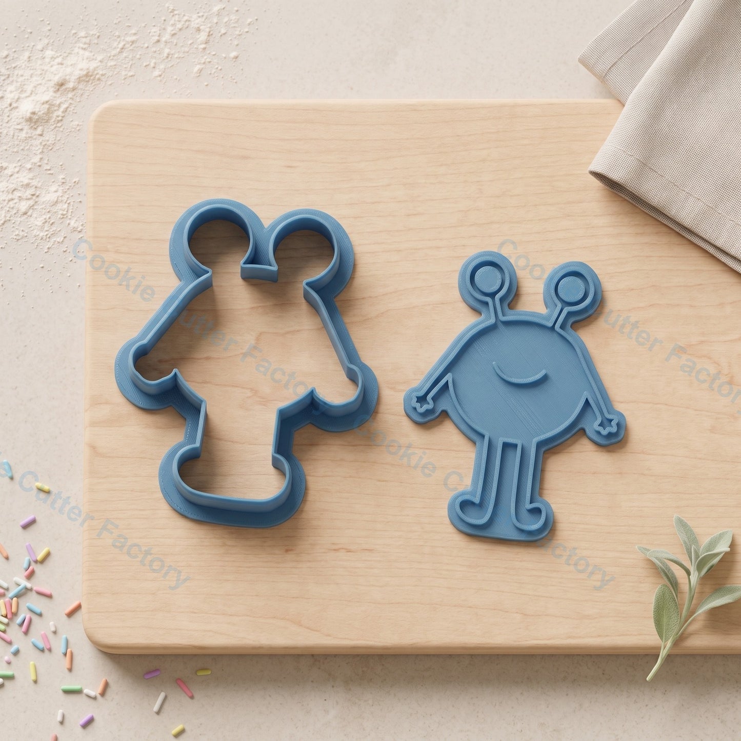 Cute Alien Cookie Cutter and Embosser Stamp - Space Party Cookies
