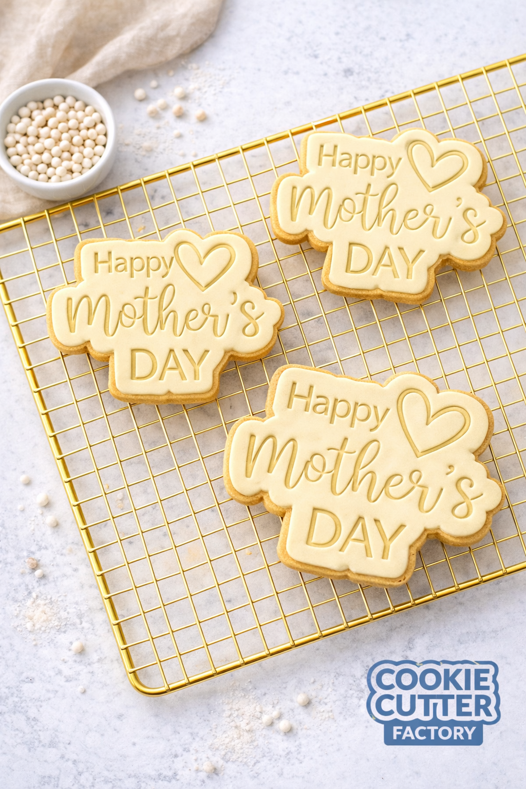 Happy Mother's Day Heart Cookie Cutter and Embosser Set – Motherhood Celebration Baking Tool