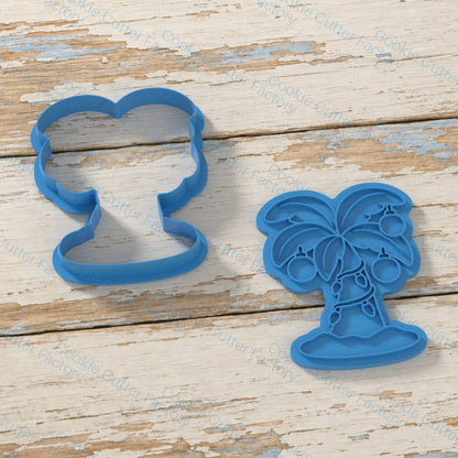 Christmas Palm Cookie Cutter & Embosser Stamp | CCF_APPROVED_MEDIA_V1:2:ebf963c7616e9f94bb9c86967ffcdf4b1c197130dec6c3649e76a1e098b24022