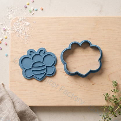 Cute Honey Bee Cookie Cutter and Embosser Stamp - Garden Bug Party Biscuits | CCF_APPROVED_MEDIA_V1:2:0261b0c8729c834e46be5dd45ccf2ba86f8ad167851c17c781b6f1f04b5c16fe