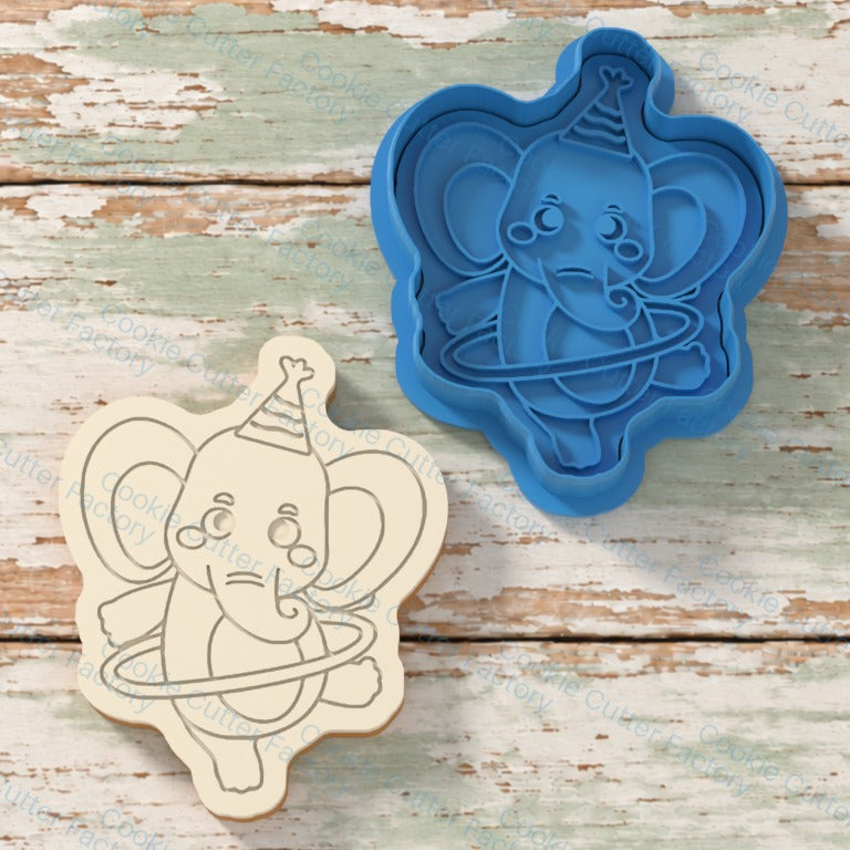 Circus Elephant Cookie Cutter & Embosser Stamp | CCF_APPROVED_MEDIA_V1:1:f9bf7e3bf44ade6ef70edbe006325938a0e69cf11c2583252acce33f1468e7d5