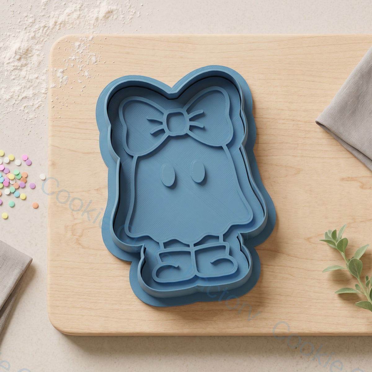 Cute Ghost with Bow Cookie Cutter and Embosser Stamp - Halloween Cookies | CCF_APPROVED_MEDIA_V1:1:5ea32f89989e7c90adcfc482cfd26e0ba06af58817e6113bf6b7a850de58512a