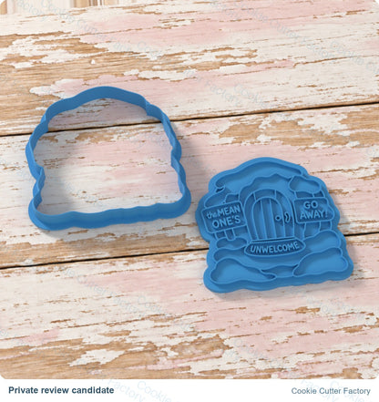 The Mean One’s Cave Door Christmas Cookie Cutter & Embosser | CCF_APPROVED_MEDIA_V1:2:17bfe6ab50fb626216adf897661c80a85e9e82c41683bc69a865014f9d722336